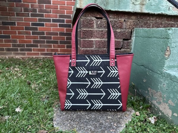 Arrow Everyday Tote