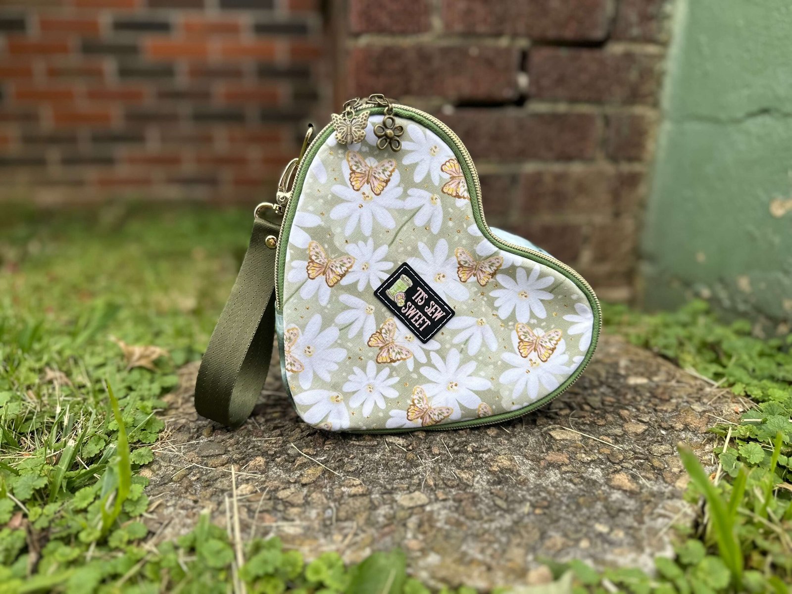 Butterfly and Daisies Lil Heartbreaker Wristlet